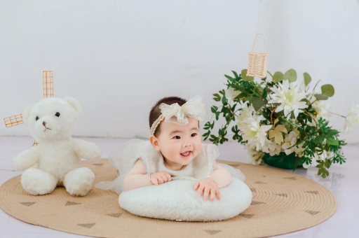 代怀包生男孩机构宝宝几个月可以坐